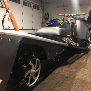 Meet your Posher, Hunter